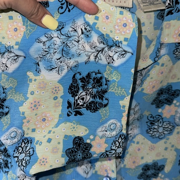 DonnKenny-Vintage Women’s Blue Floral Sleeve Button Down Shirt Size Large - Picture 7 of 12